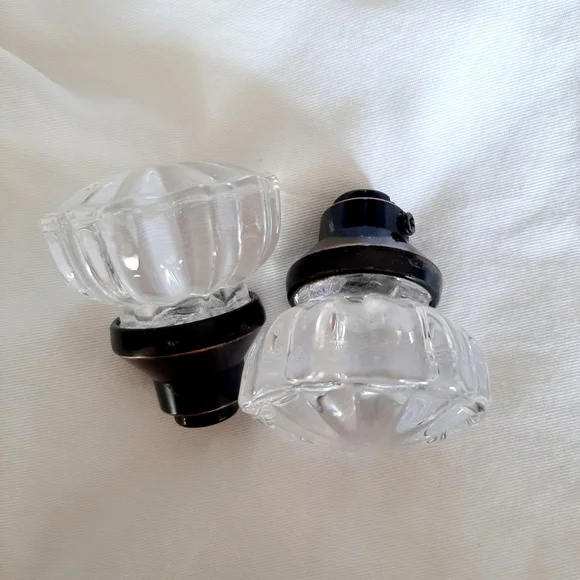 GLASS DOOR KNOBS - Picture 2 of 8